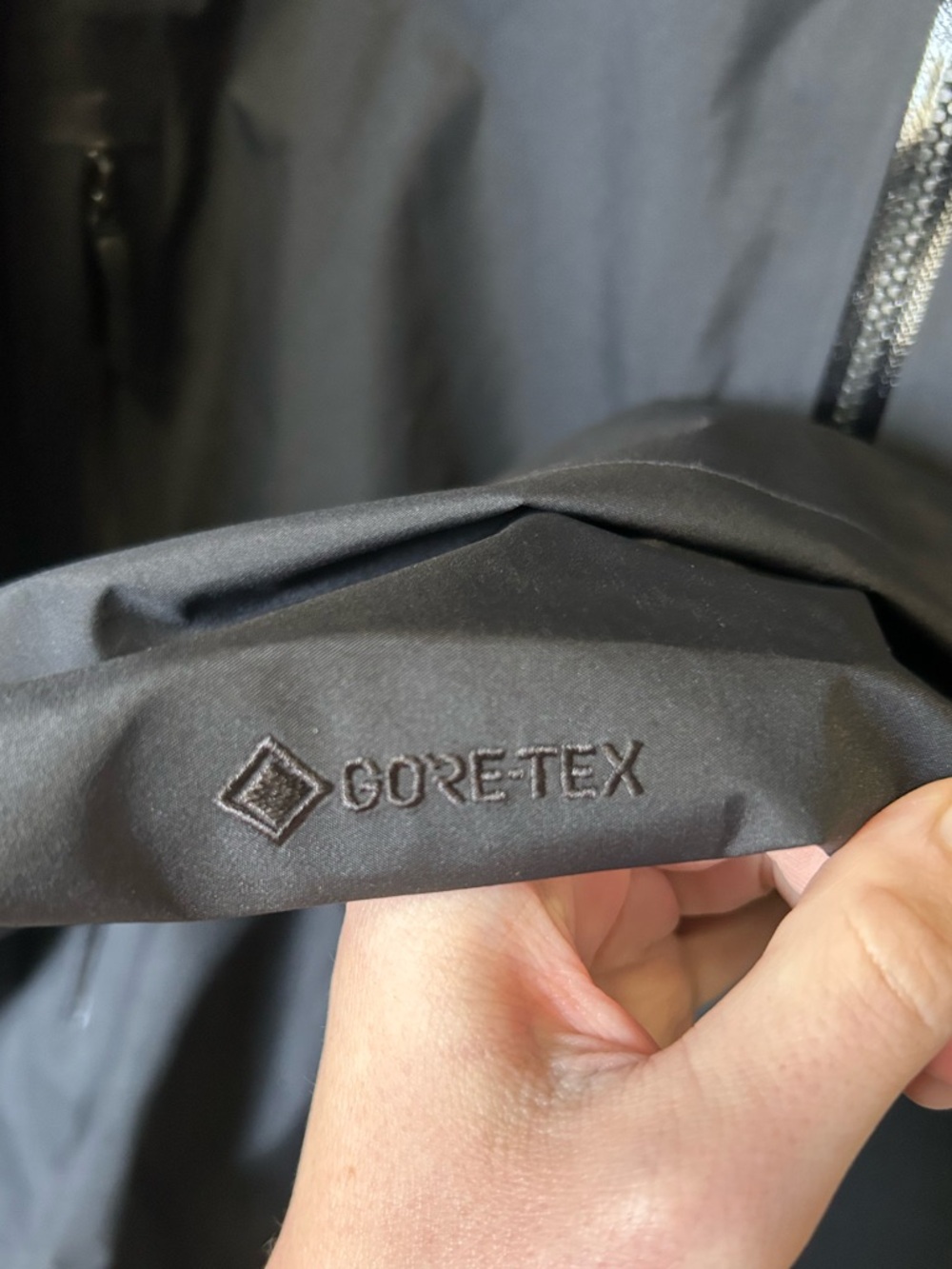 Arc'teryx Beta SL Jacket - Men’s XL - Picture 6 of 13